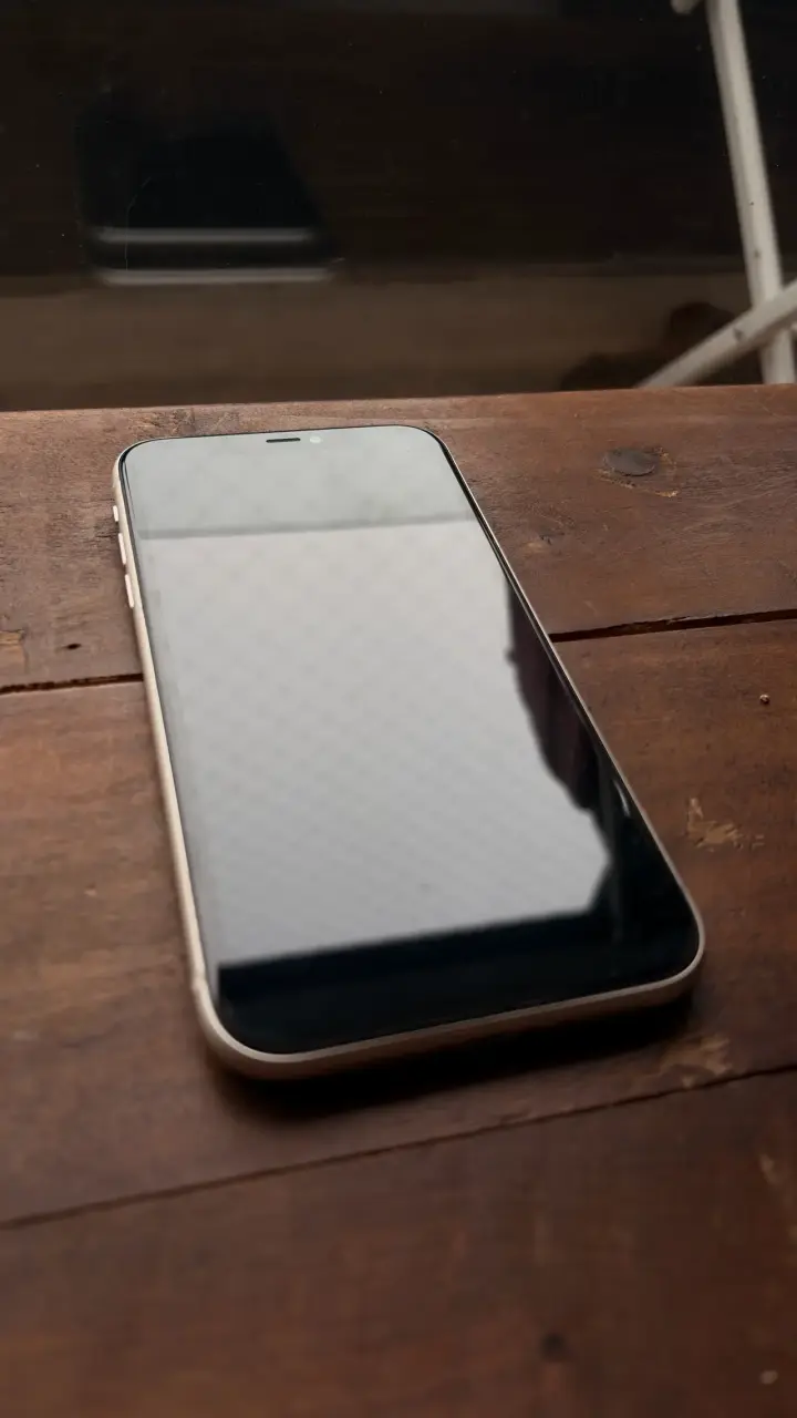 iPhone 11 blanco 64GB - 2
