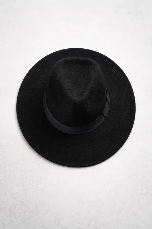 Sombrero de fieltro negro elegante - 4