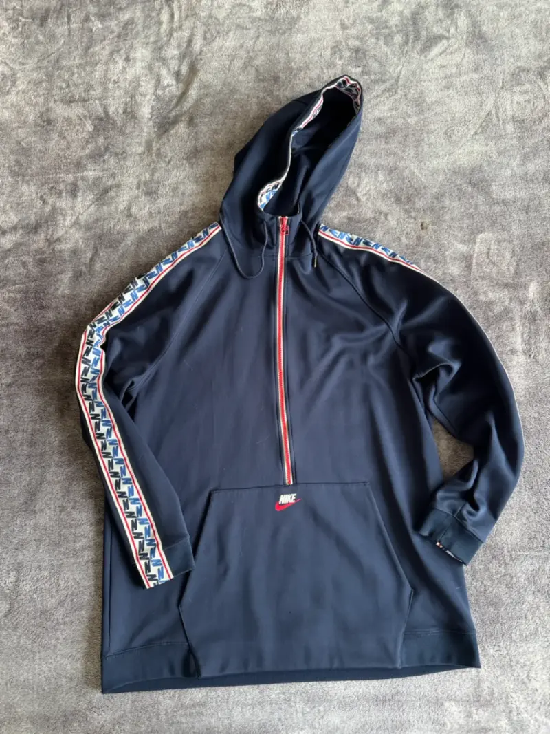 Polerón Nike azul con capucha y cierre - 1