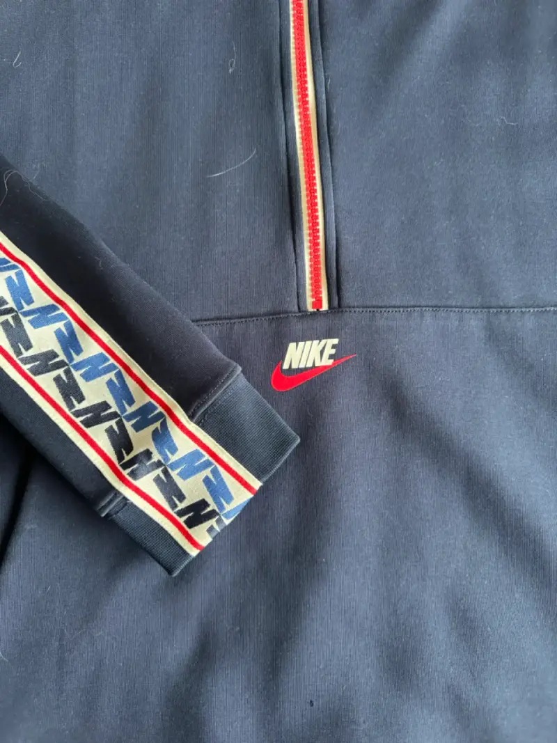 Polerón Nike azul con capucha y cierre - 4
