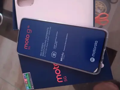Smartphone Motorola Moto G35 5G 128GB - miniatura 1