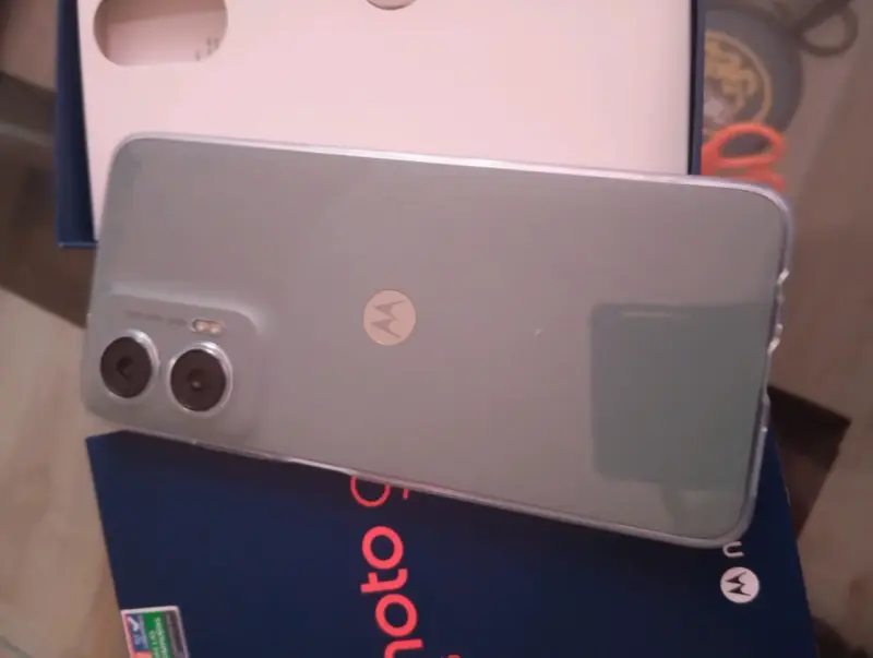 Smartphone Motorola Moto G35 5G 128GB - 2