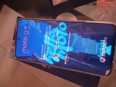 Smartphone Motorola Moto G35 5G 128GB - miniatura 4