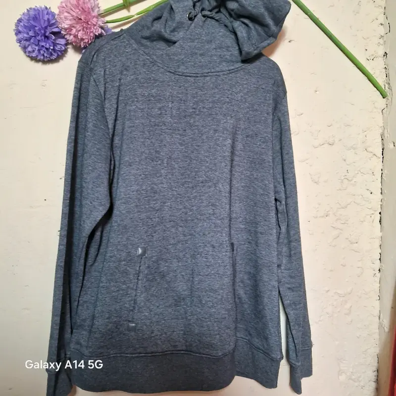 Polerón gris con capucha unisex - 2