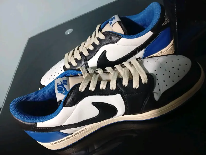 Zapatillas Nike Air Jordan Travis Scott - 1