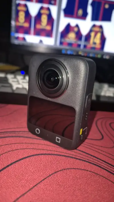 Cámara DJI Osmo 360 Adventure Combo - miniatura 4