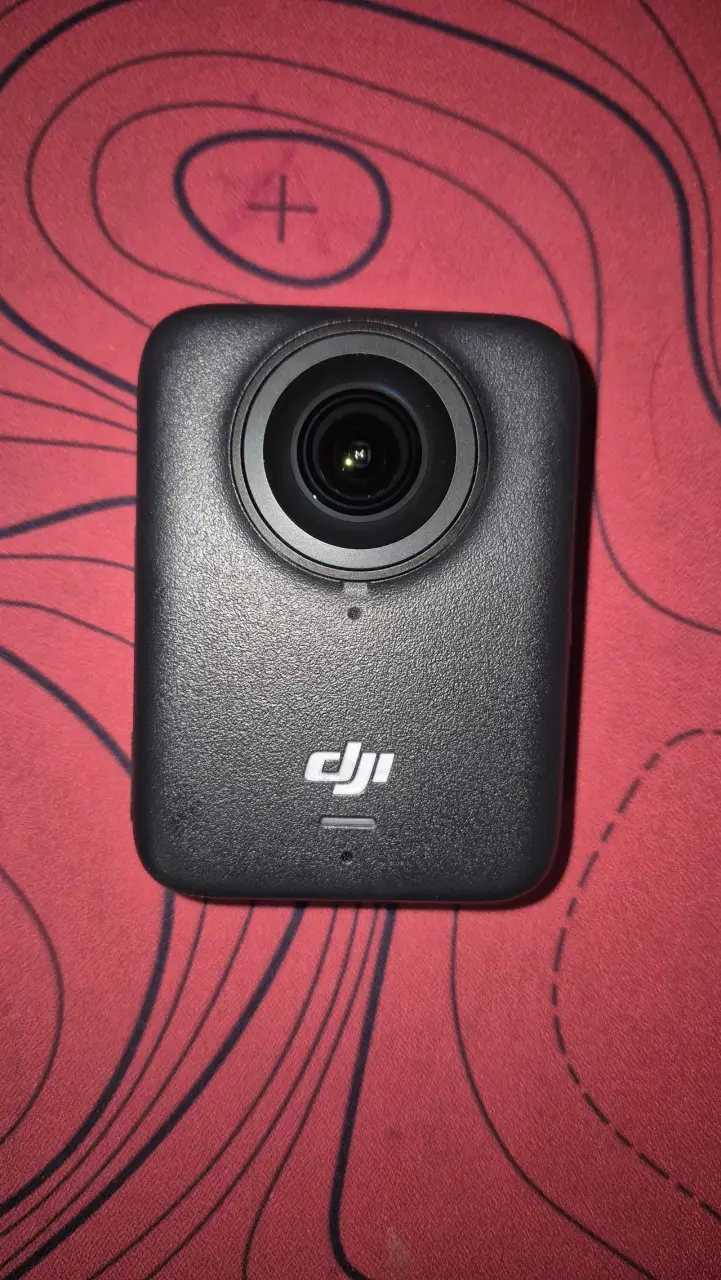Cámara DJI Osmo 360 Adventure Combo - 5