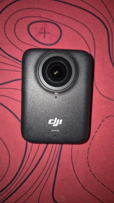 Cámara DJI Osmo 360 Adventure Combo - miniatura 5
