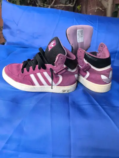 Zapatillas Adidas rosas para niños - miniatura 3