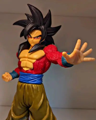 Figura Dragon Ball GT Goku Super Saiyan 4 - miniatura 1