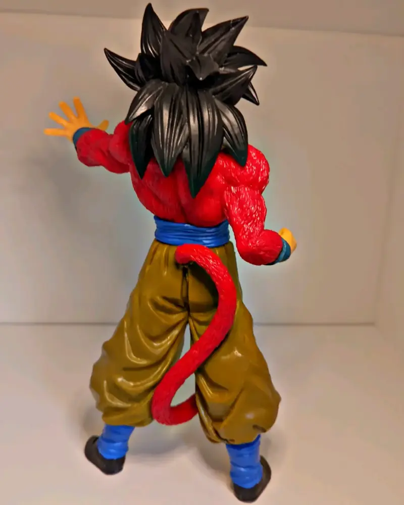 Figura Dragon Ball GT Goku Super Saiyan 4 - 2