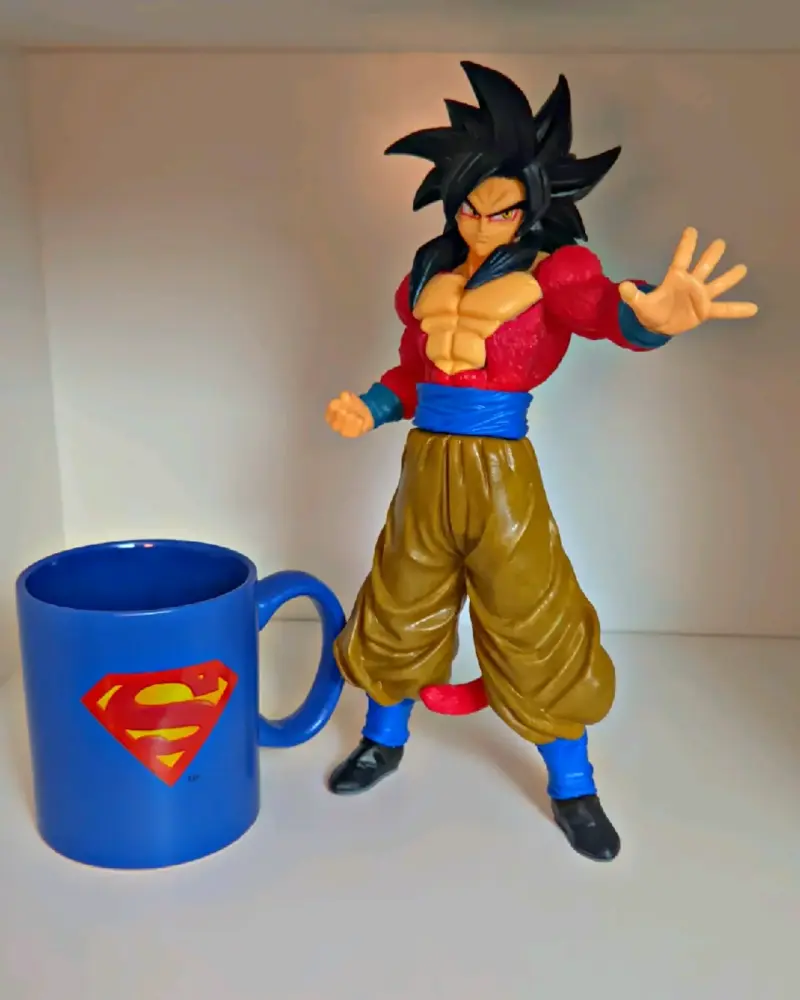 Figura Dragon Ball GT Goku Super Saiyan 4 - 3