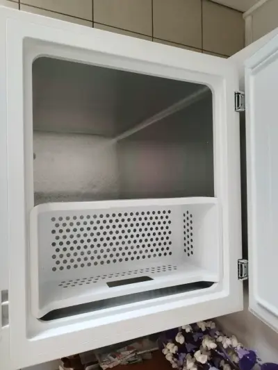 Congelador Hisense blanco eficiente A+ - miniatura 3