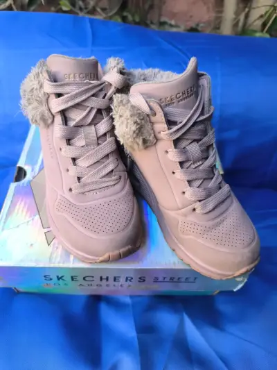Botas de invierno rosadas con forro de peluche - miniatura 5
