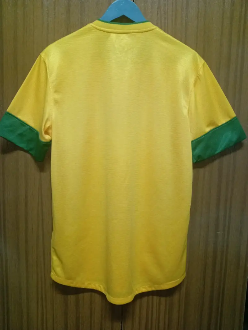 Camiseta Nike Brasil amarilla y verde - 4