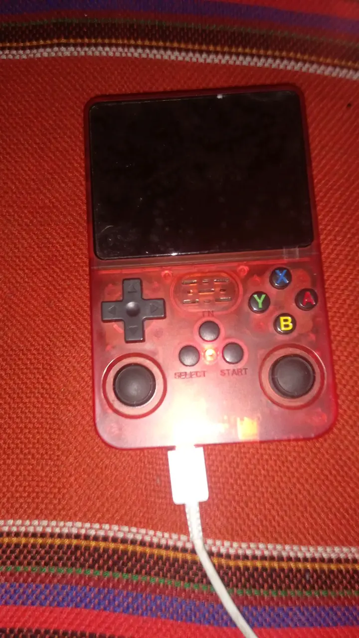 Consola de juegos portátil R36S naranja - 3