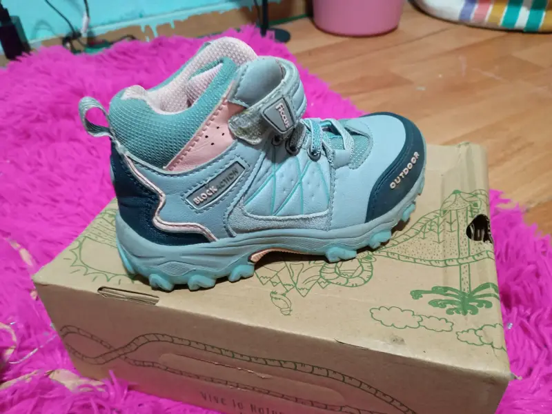 Botas infantiles Block Action azul y rosa - 1