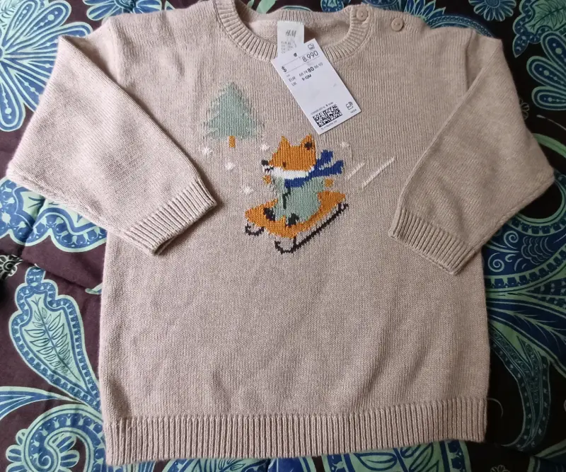 Suéter infantil H&M con diseño de zorro - 2