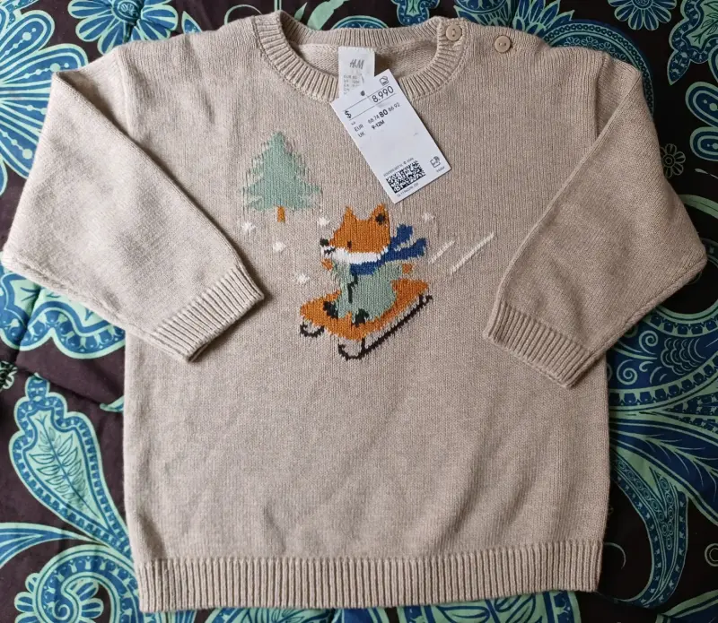 Suéter infantil H&M con diseño de zorro - 3
