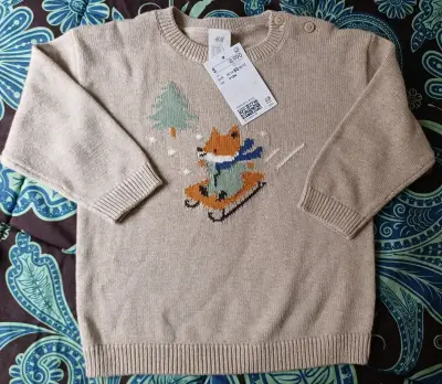 Suéter infantil H&M con diseño de zorro - miniatura 3