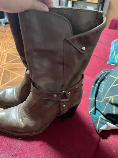 Botas de cuero marrón con hebillas - miniatura 2