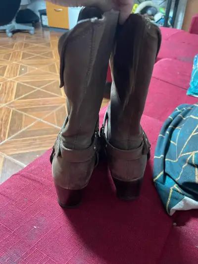 Botas de cuero marrón con hebillas - miniatura 3