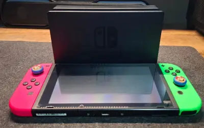 Old Nintendo Switch en Buen Estado + Caja - miniatura 5