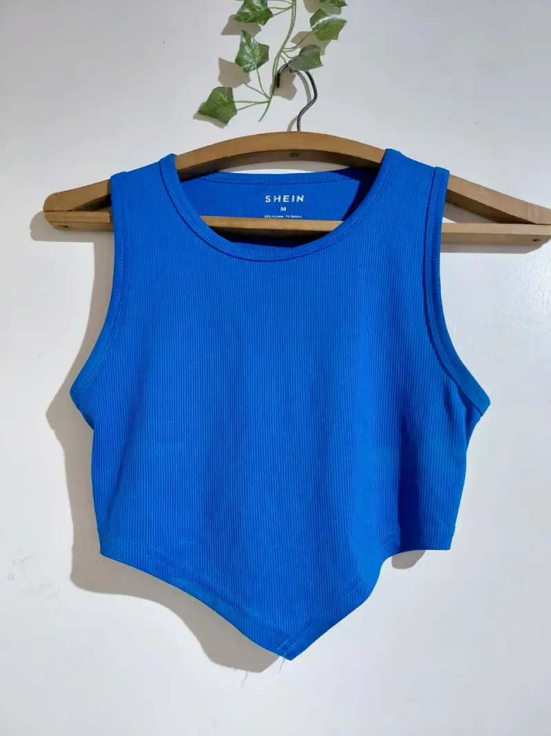 Top azul sin mangas Shein - 2