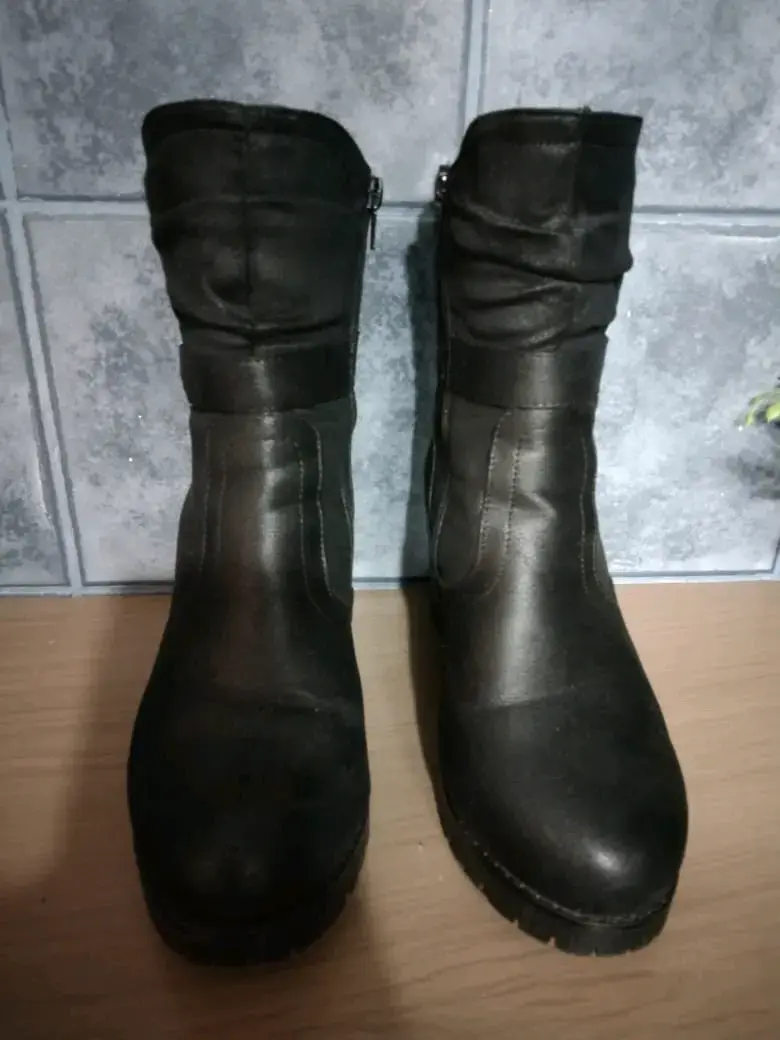 Botines negros con cierre y hebilla - 4