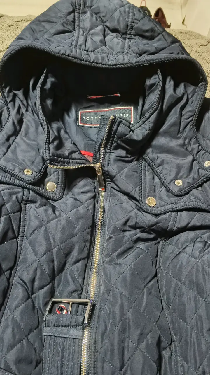 Chaqueta Tommy Hilfiger azul con capucha - 1