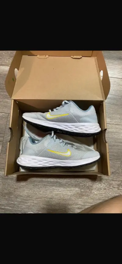 Zapatillas nike revolution 6nn - miniatura 1