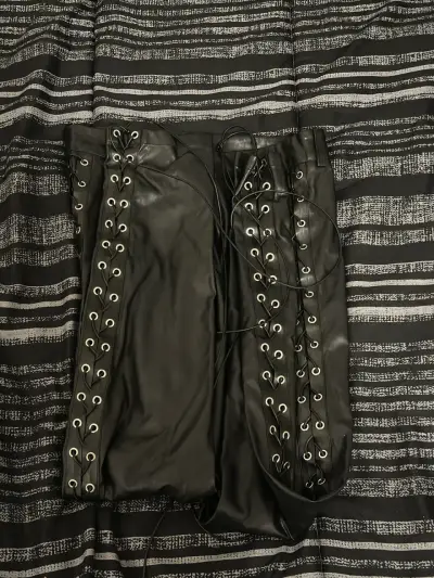 pantalón cuerina ajustable L - miniatura 5