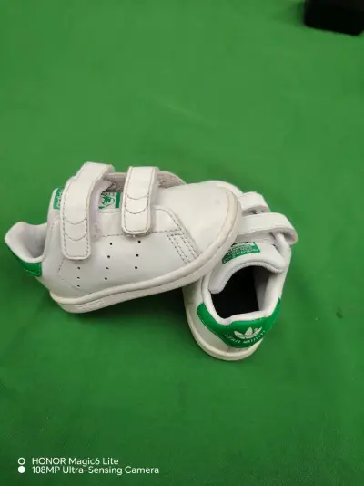 Zapatillas  Adidas talla 19 - miniatura 1