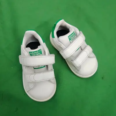 Zapatillas  Adidas talla 19 - miniatura 2
