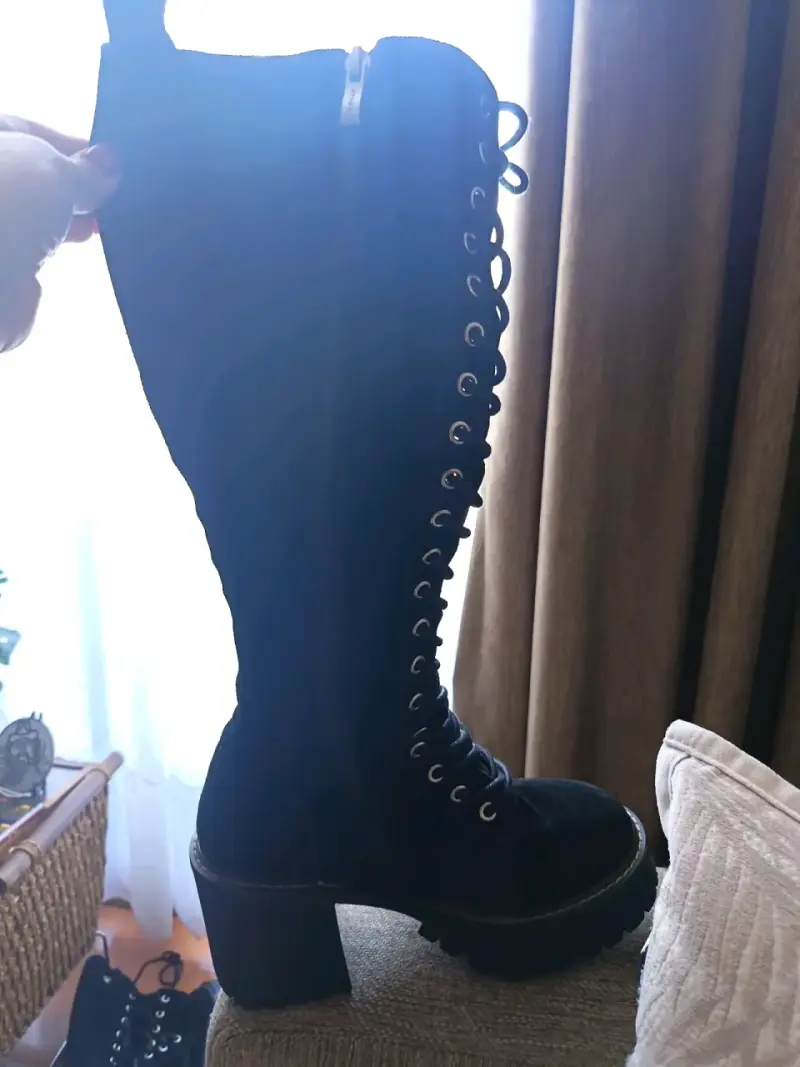 Botas negras de plataforma con cordones - 2