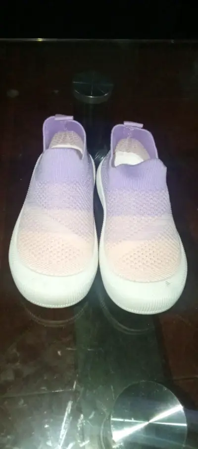 Zapatillas negras para niños con velcro - miniatura 4