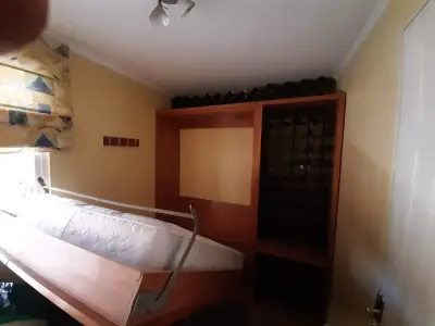 Cama abatible con estantería integrada - miniatura 3