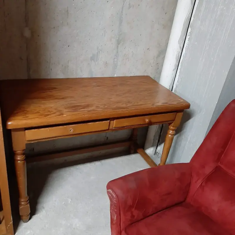 Mesa arrimo