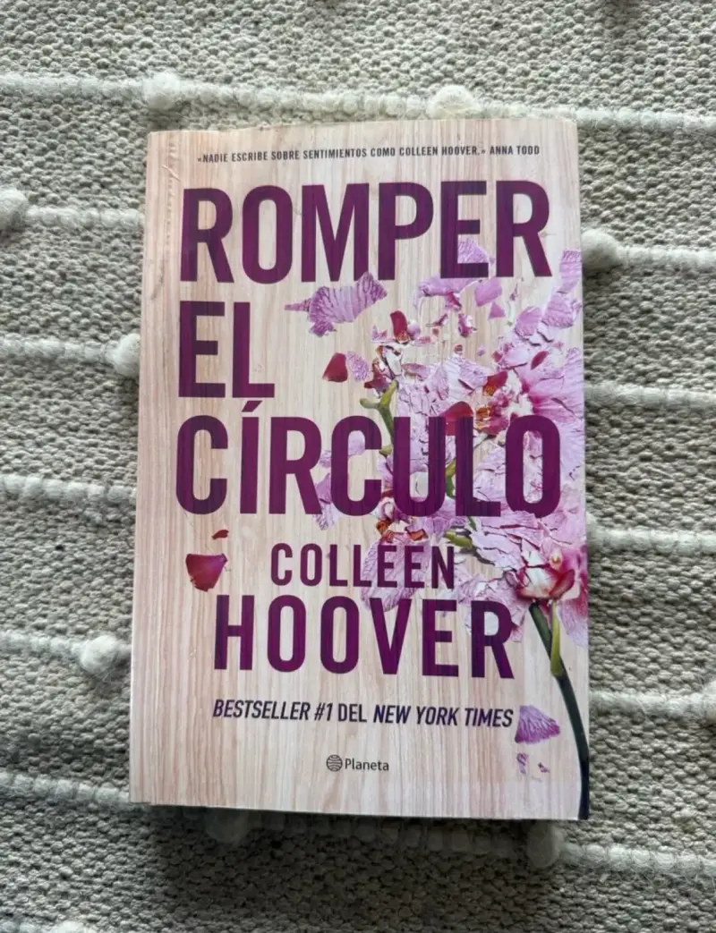 Libro 'Romper el Círculo' de Colleen Hoover
