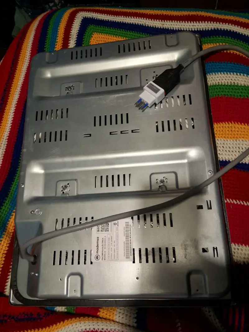 Cocina eléctrica de 4 platos en buen estado - 2