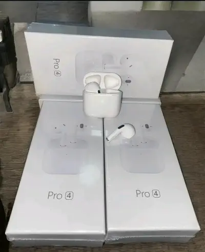Auriculares inalámbricos Pro 4 con estuche - miniatura 1