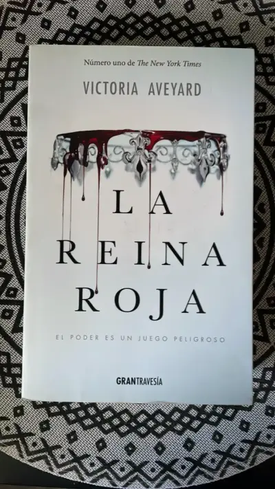 Libro 'La Reina Roja' de Victoria Aveyard - miniatura 1