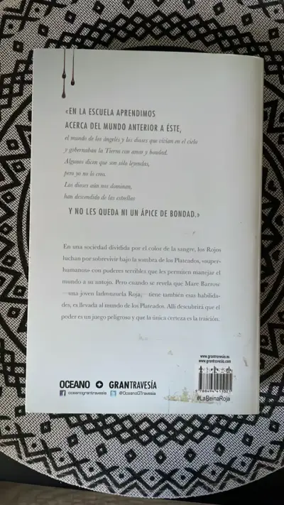 Libro 'La Reina Roja' de Victoria Aveyard - miniatura 2