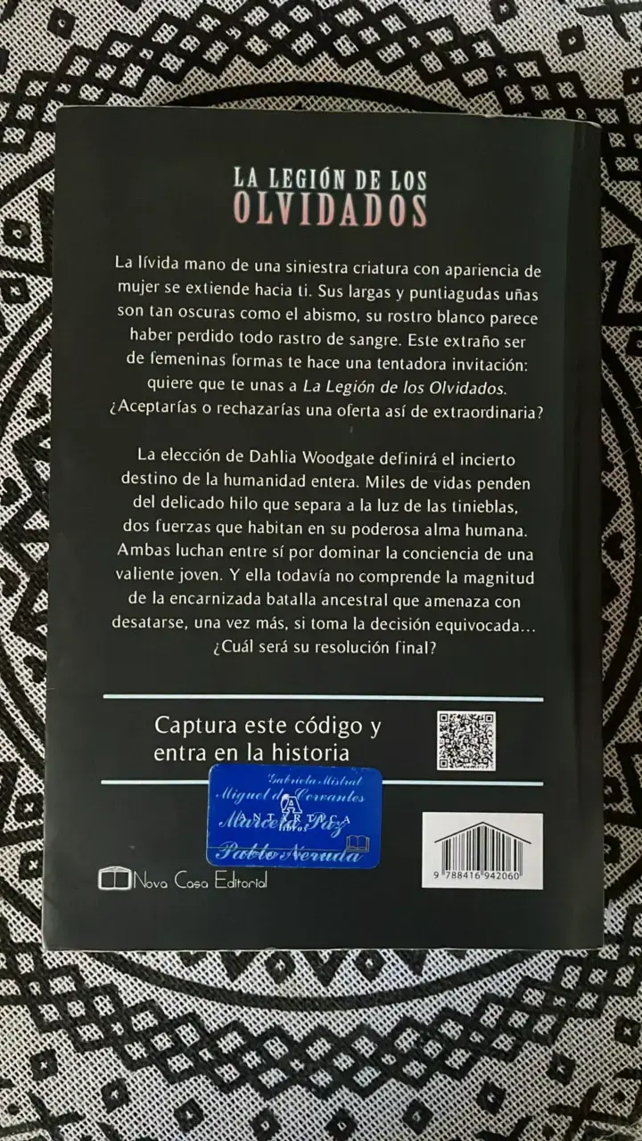 Libro 'La Legión de los Olvidados' de Claudette Bezares - 2