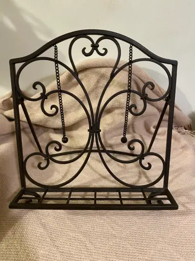 Atril de hierro forjado decorativo - miniatura 1