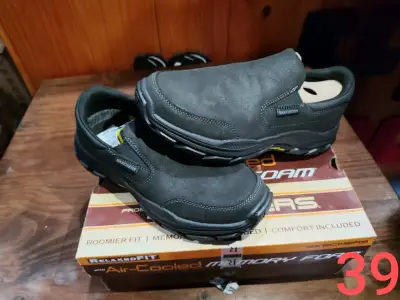Zapatos Skechers negros con Memory Foam - miniatura 1