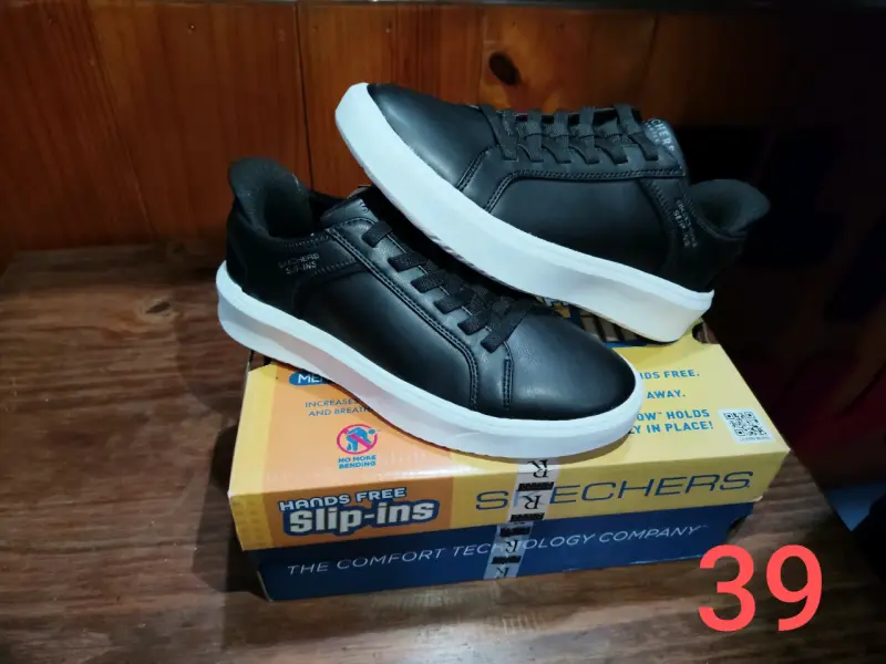 Zapatos Skechers negros con Memory Foam - 2