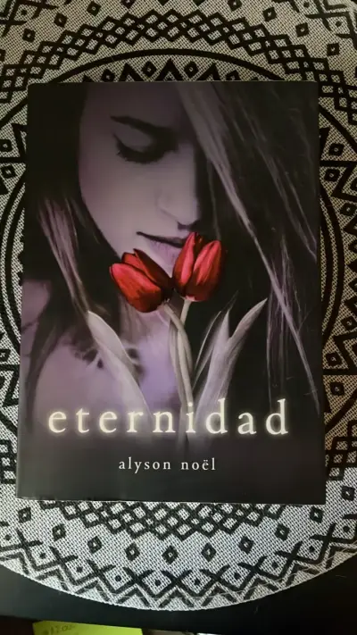 Saga de 5 libros “Los inmortales” de Alyson Noël - miniatura 1