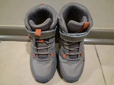 Botas de montaña grises para niños, trekking. - miniatura 1