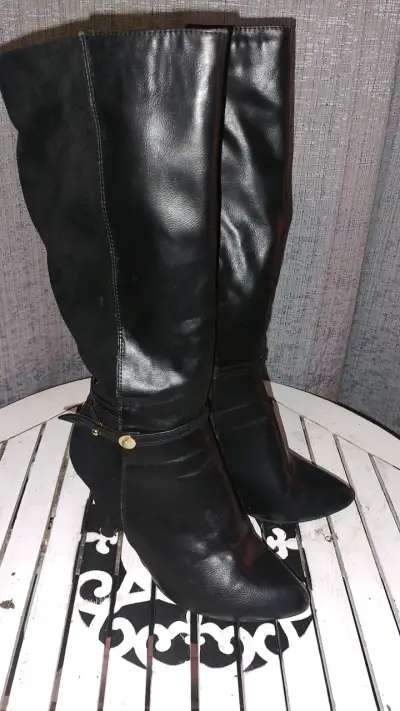 Botas largas  negro con tacón - miniatura 1